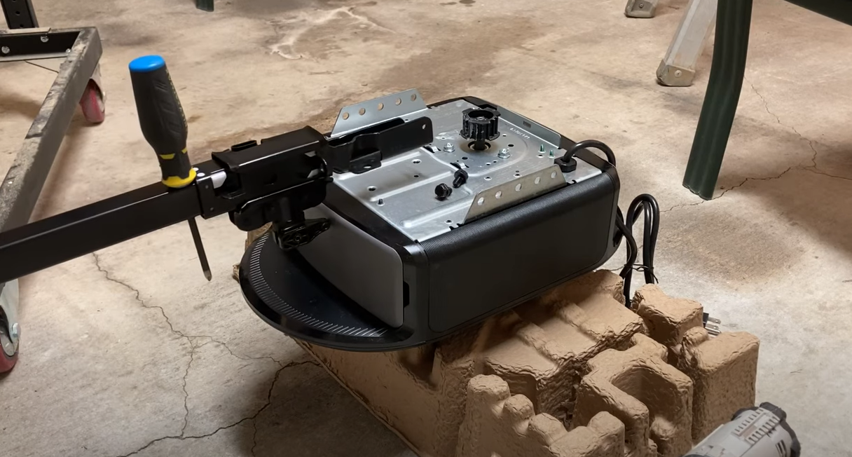 Professional garage door opener replacement service by Alum Creek Garage Doors Repair - Enhance home security and efficiency with expert solutions in Alum Creek.